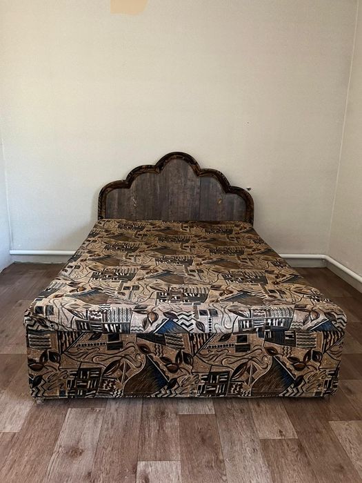 Продам двухспальную кровать. Б/у.
