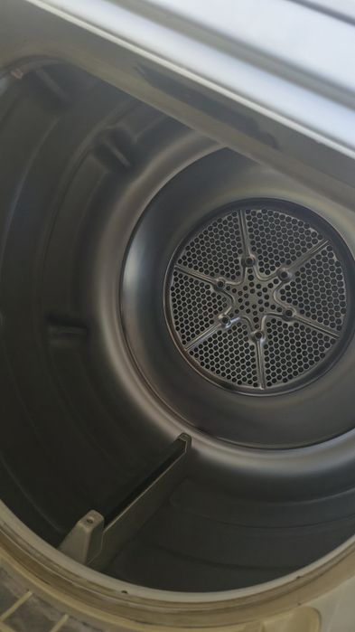 Сушилня Miele  в много добро състояние .