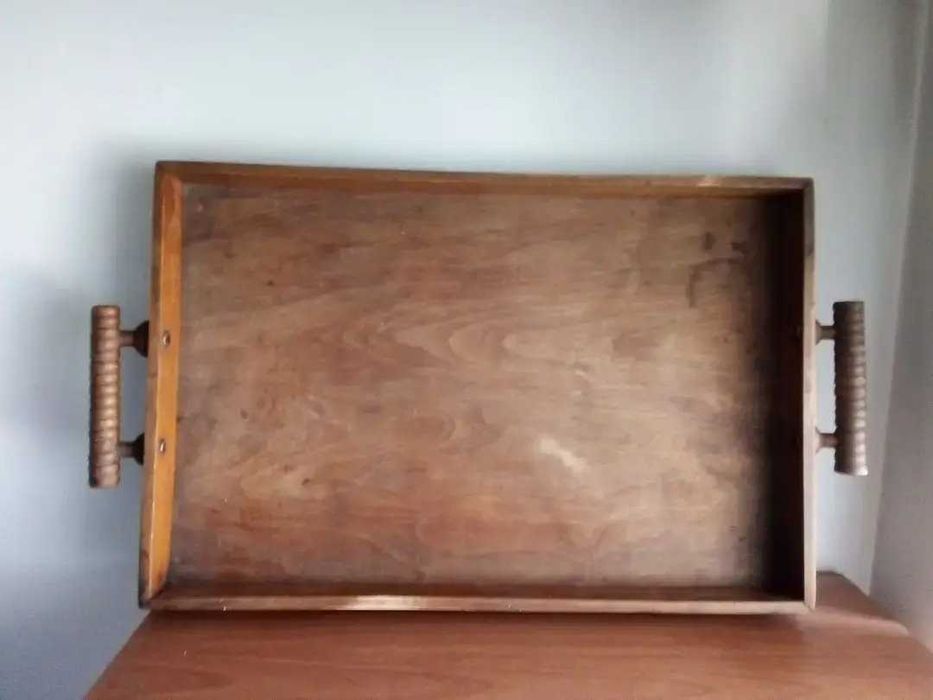 Подноси за сервиране