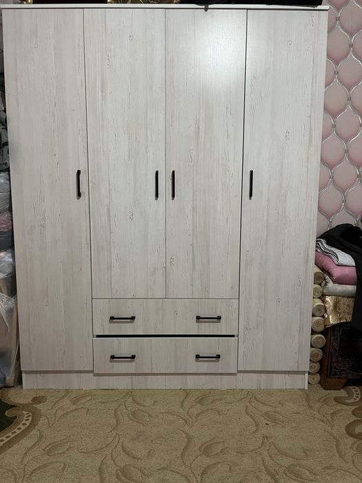 Продаю шифонер в хорошем состояний