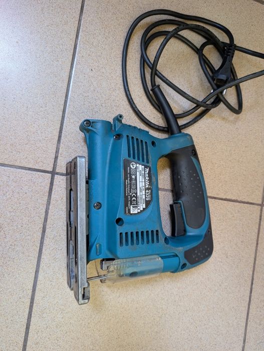 Fierăstrău pendular Makita 4329 (450W) – Original, stare excelentă