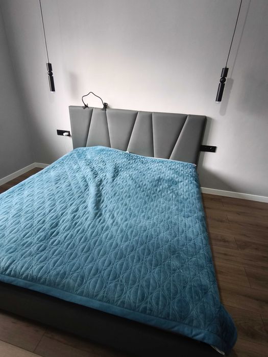 Продаю двухспальную кровать