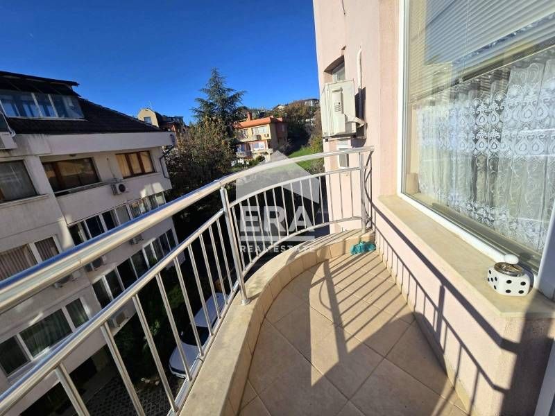 Двустаен обзаведен апартамент под наем, с югозападно изложение и морск