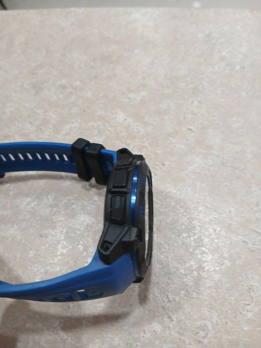 Garmin Instinct 3 45 mm Amoled smart часовник