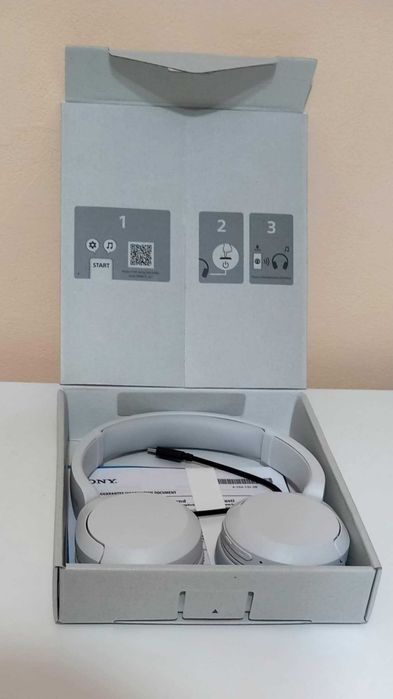 Безжични слушалки Sony - WH-CH520, Бели