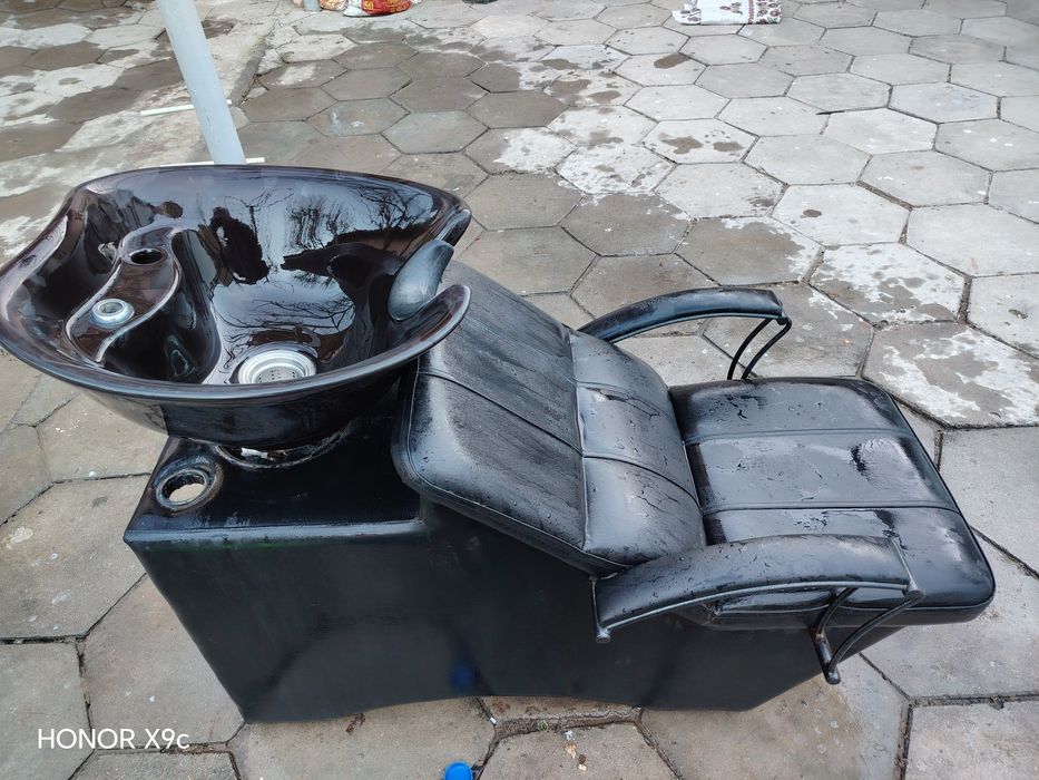 Продаётся раковина в хорошем состоянии!