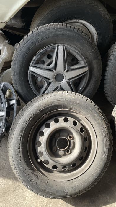 В продаже резина с дисками комплект