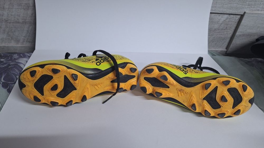 Crampoane Adidas MESSI copii mărimea 28