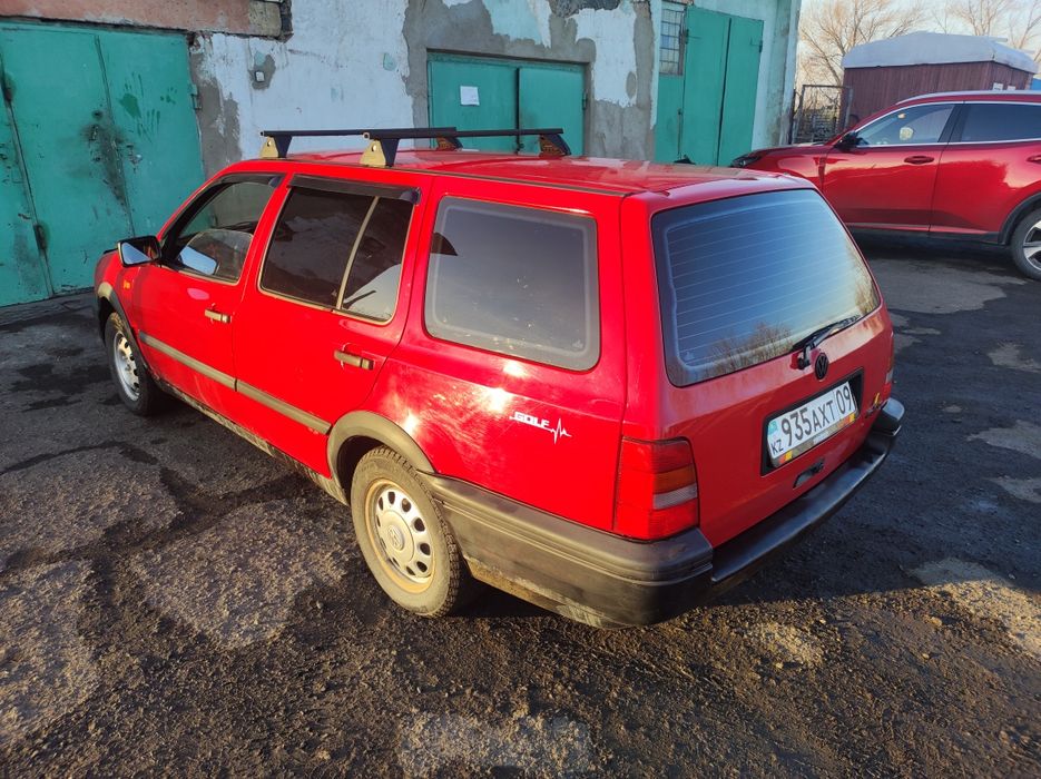Продам гольф 3 1993г