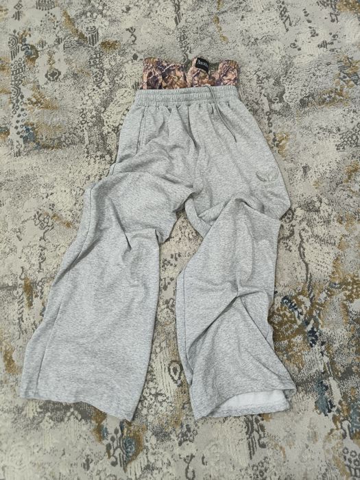 Серые штаны awated