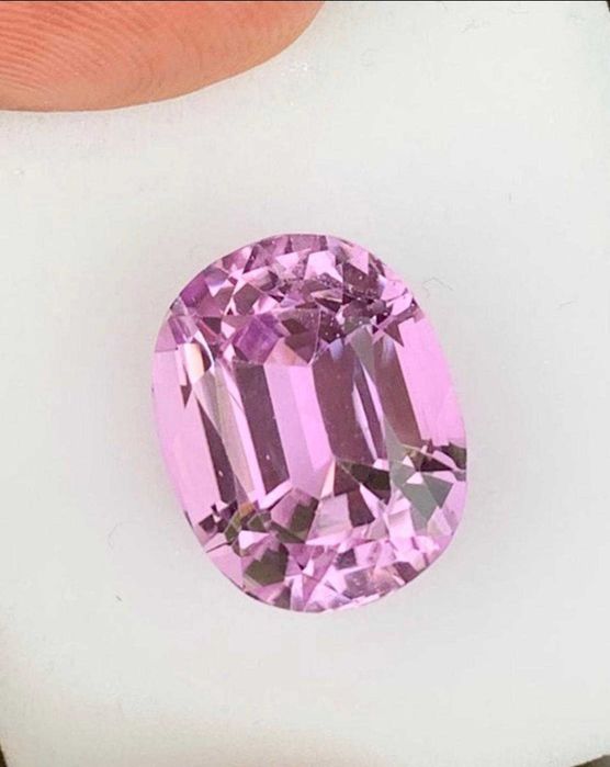 Kunzit natural roz purpuriu 22.71 ct - Spodumen
