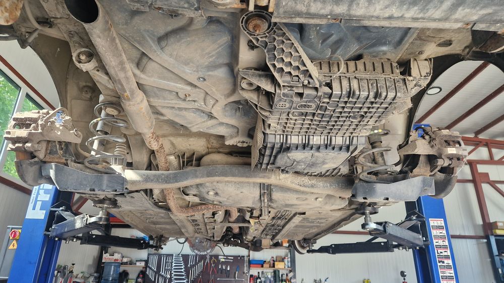 Пежо 308 Т9 , Peugeot 308 t9 1.6bluehdi , дюзи ,Горивна помпа