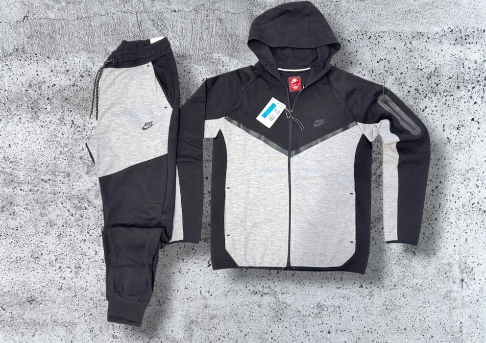 ULTIMELE BUCATI!! Compleu Bluza / Pantaloni Trening Nike Tech Fleece Gri / Negru  Marimi S-XXL Unisex