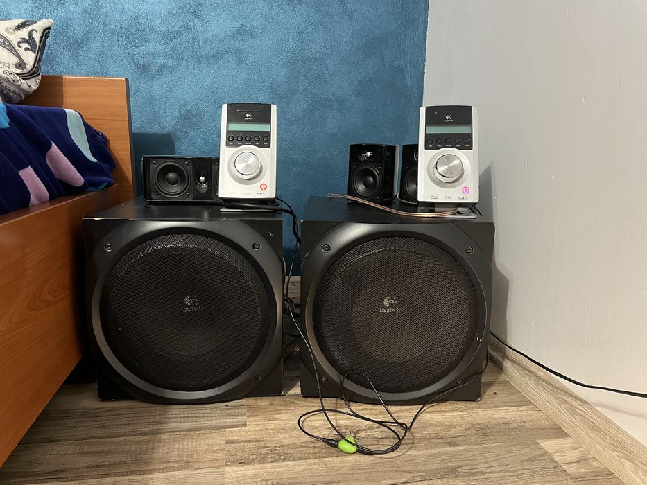 Vând sub ofer Logitech 5500 preț 1500 RON