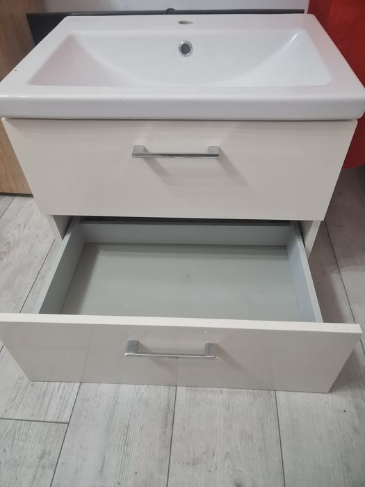 Wc + lavoar și bază