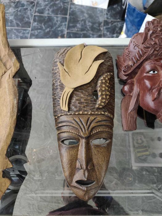 Лот дървени маски четири броя