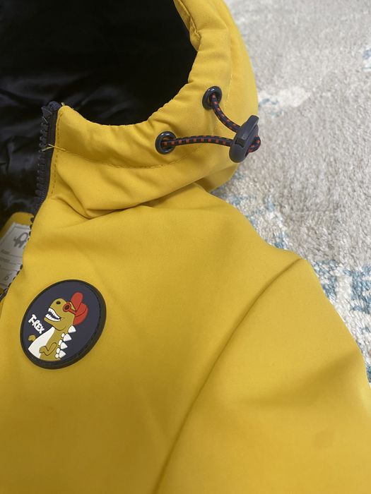 Продам весенюю куртку