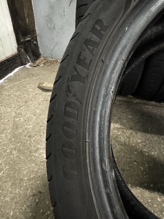 Гуми 245/40/18 GOOD YEAR Eagle F1