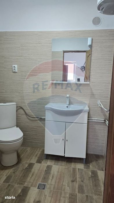 Casă  cu 2 camere de vânzare