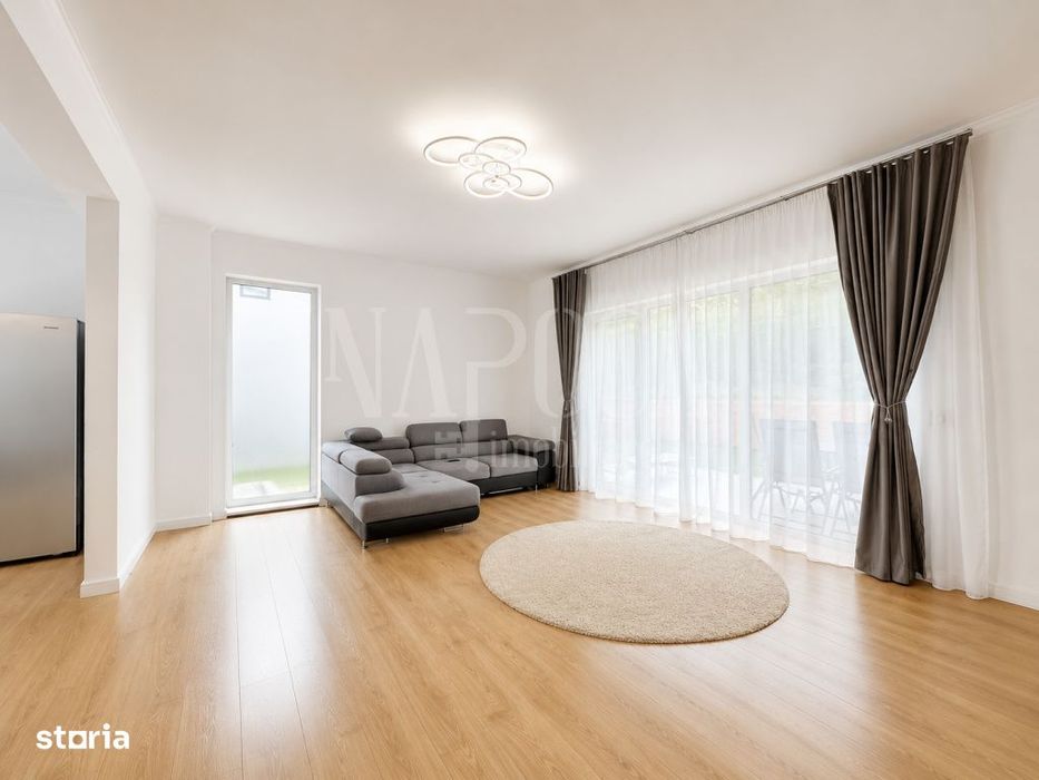 Casa 4 camere de vanzare in Floresti