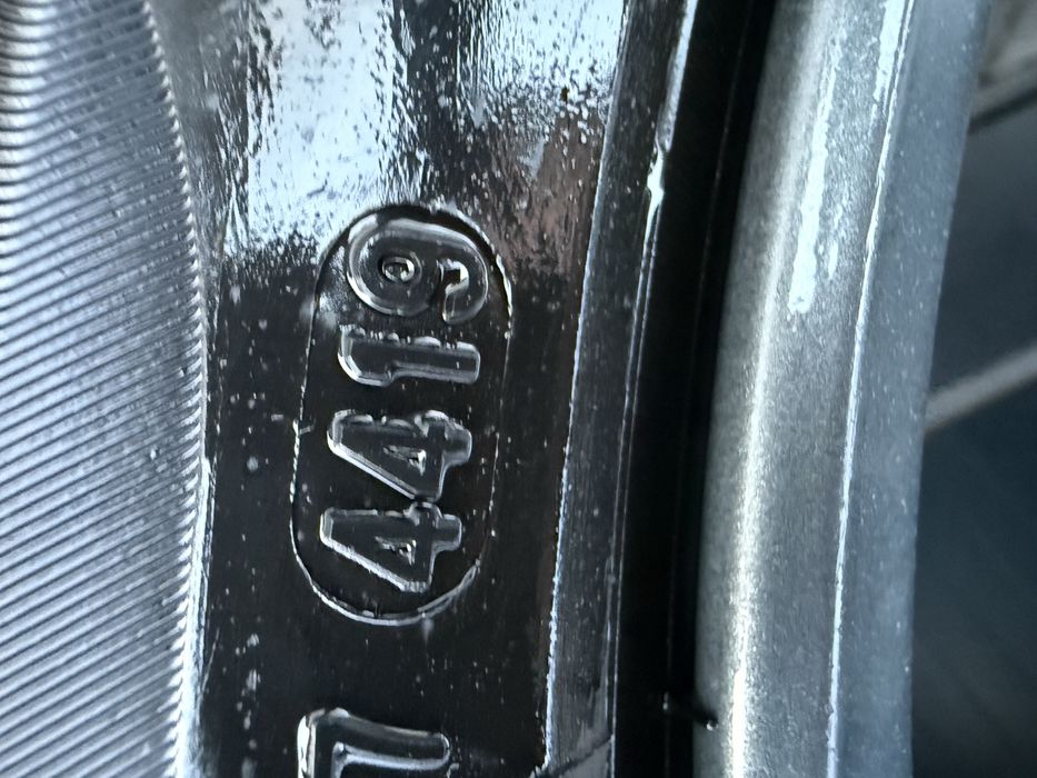 BMW 5x120 F10 245/45/18 - 350€ оригинални