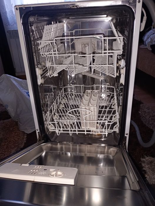 Mașina de spălat vase Whirlpool