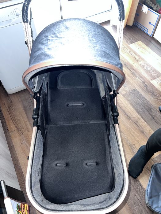 Carucior Nou Pliabil, perfect inca de la nastere