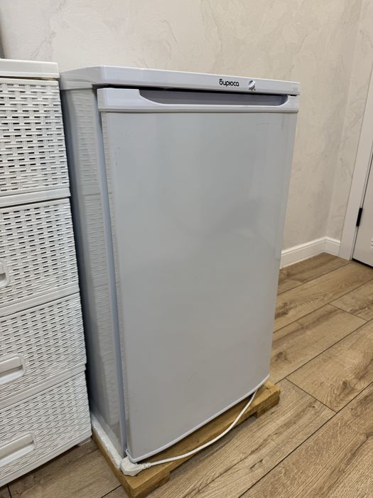 Холодильрик Бирюса, новый