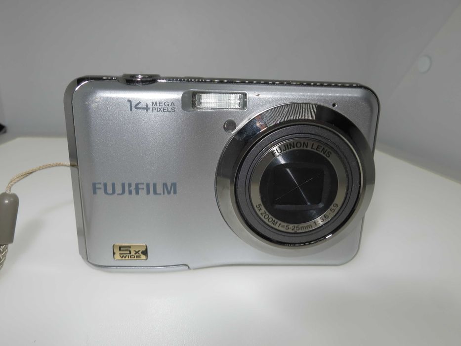 FujiFilm AX250 14MP компактен цифров фотоапарат дигитална камера