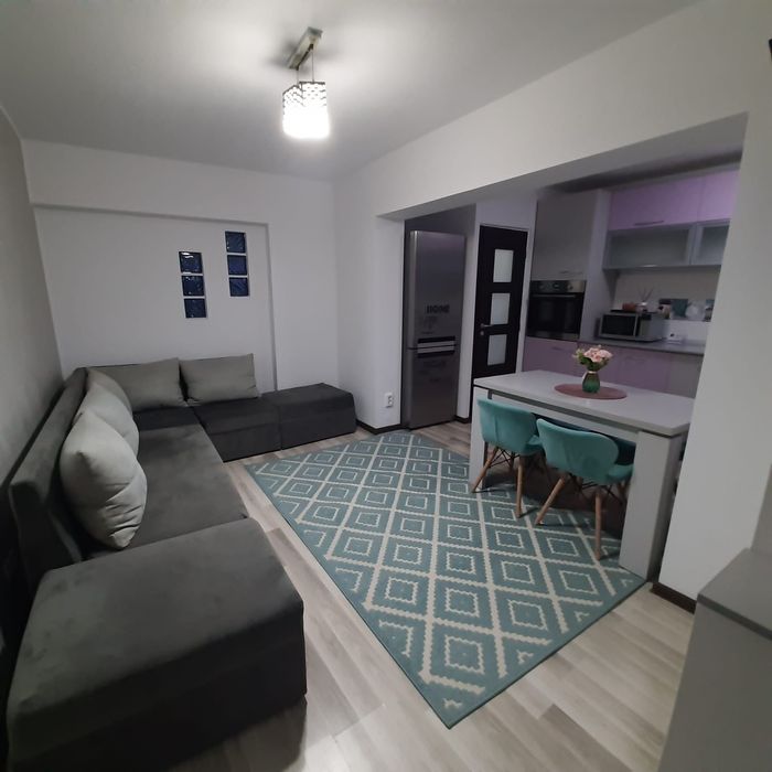 Ofer spre inchiriere apartament 3 camere!