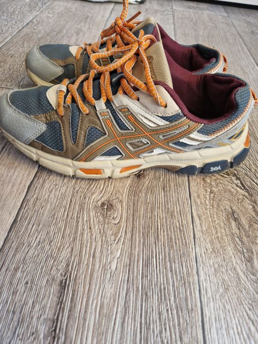 Продам кроссовки на мальчика