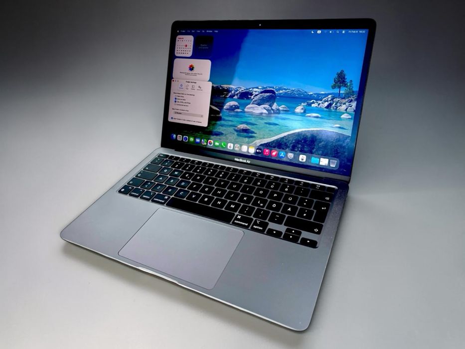 Apple MacBook Air 13 inch M1 8RAM 256GB Space Gray Отличен! Гаранция!