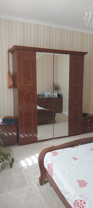 Спальный гарнитур,б/у