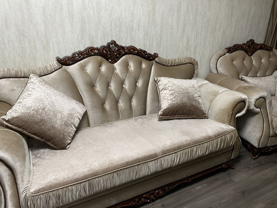 Диван и кресло …