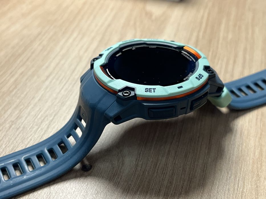 Garmin Instinct 3 50mm Amoled Limited Edition Перфектен