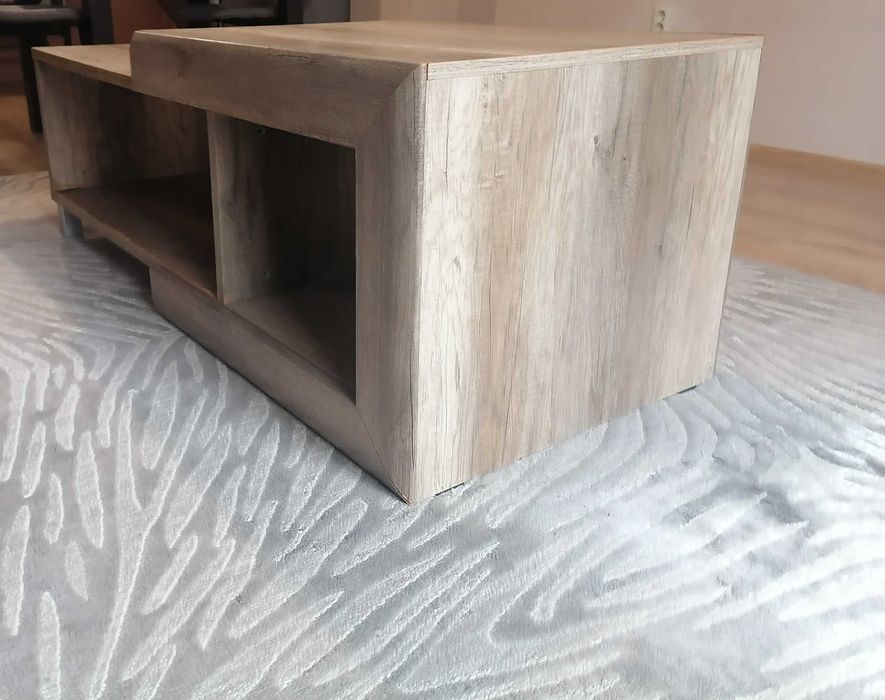 Подарява се холна маса