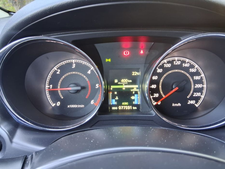 Vând Mitsubishi ASX