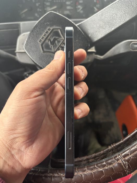 Айфон 13 сатылады