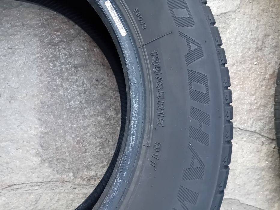 195 65 15 Firestone Roadnawk 91T