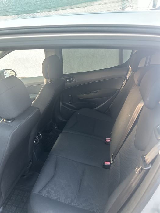Vand sau schimb Peugeot 308 din anul 2008