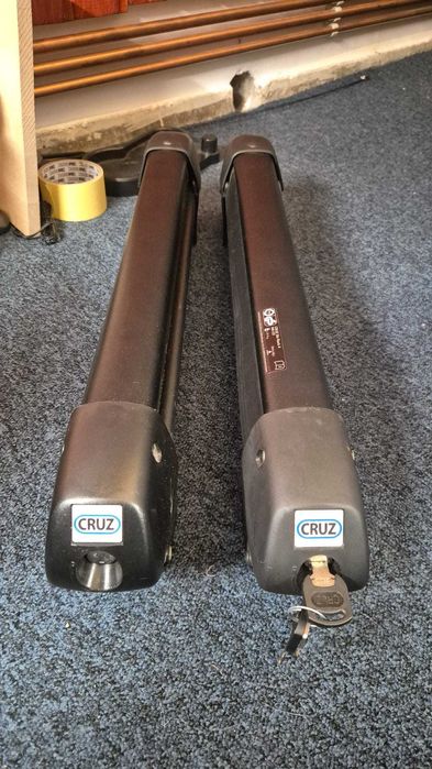 vand suport skiuri SKY RACK 4 Cruz cu 2 chei