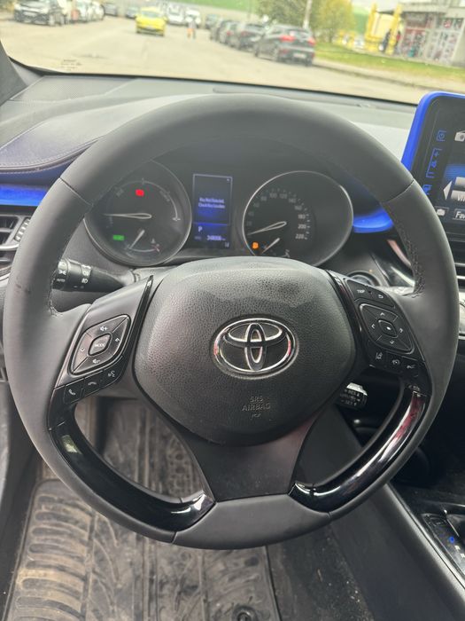 Toyota CH-R Hybrid 1.8 , 2017