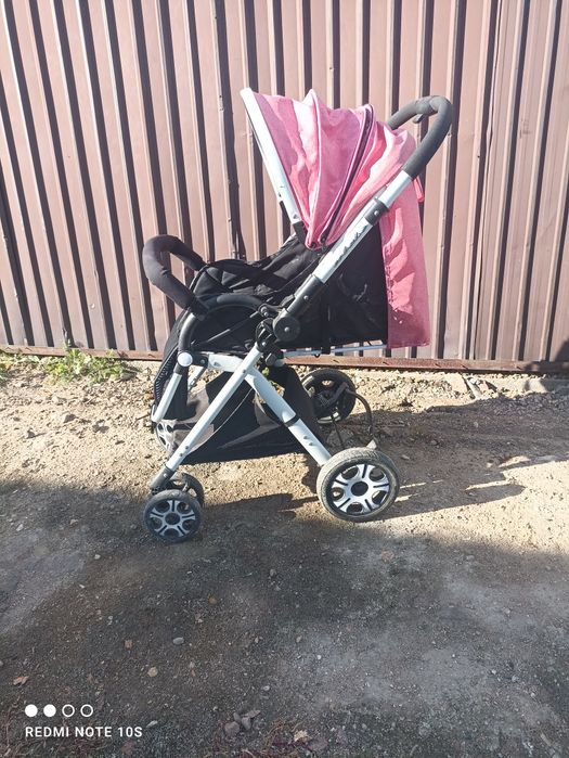 Коляска прогулочная