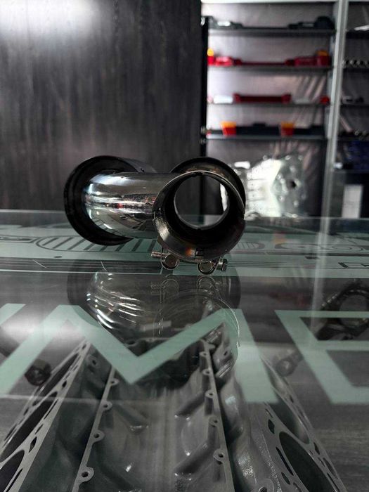 Насадка на глушитель Akrapovic карбон