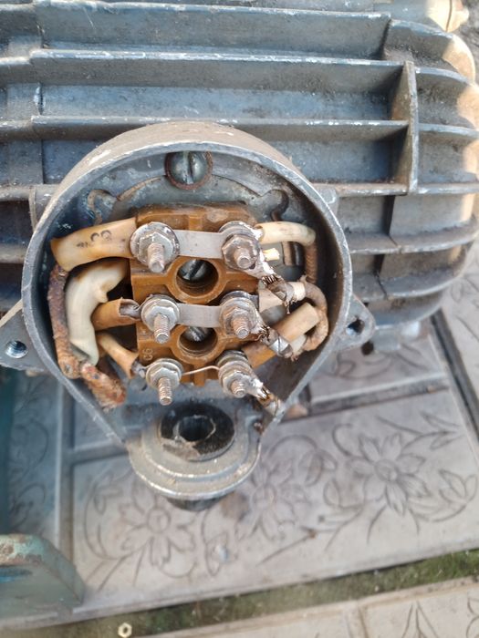 Электродвигатель