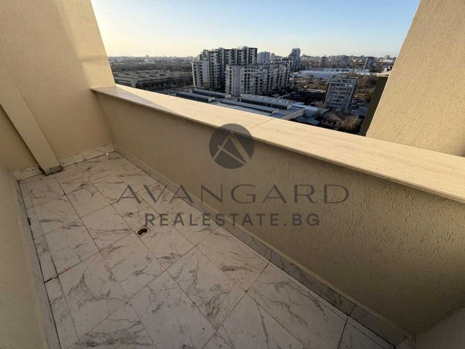 Продава се Четиристаен апартамент в Пловдив, Тракия - 191 кв.м за 734 €/кв.м - Снимка #10