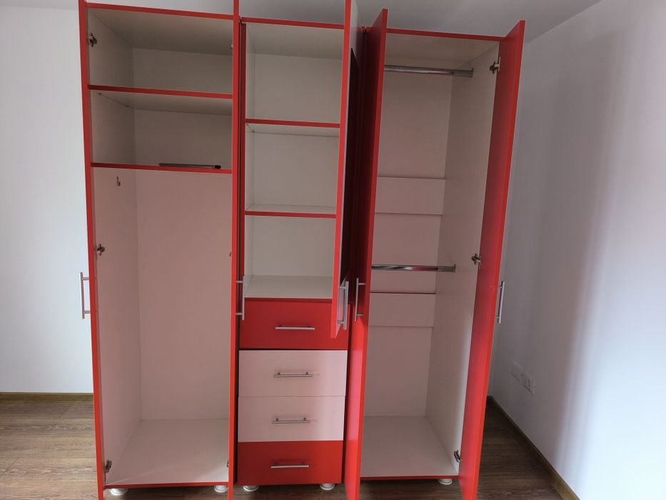 Vând mobilier set complet