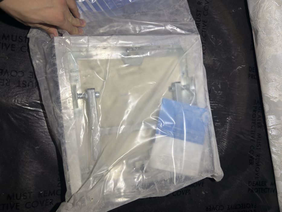 Продам новый Лючок для ванны