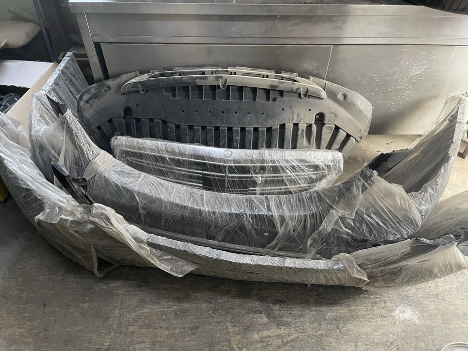 Зпачасти на Мерседес W222