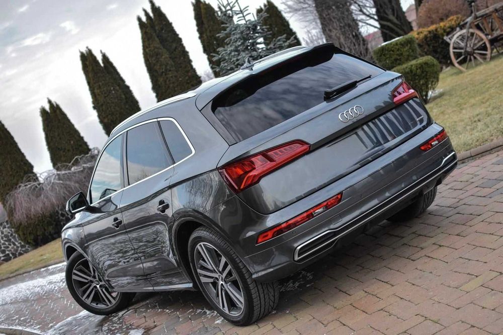 Vând Audi Q5-2.0 TDI Quattro S tronic